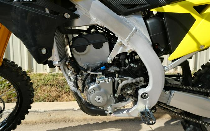 2026 SUZUKI RMZ250