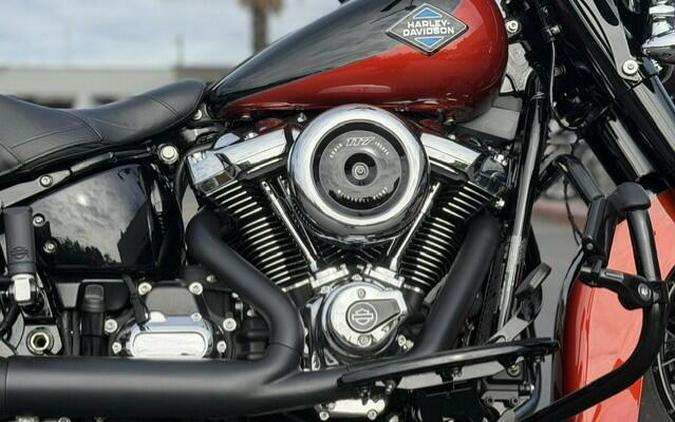 2025 Harley-Davidson Heritage Classic Whiskey Fire / Vivid Black w/Laced Wheels