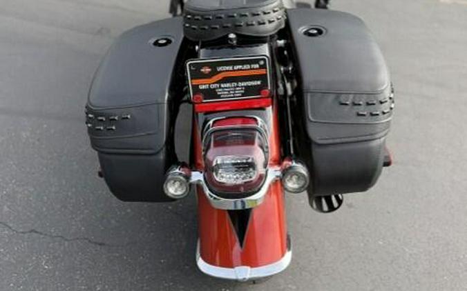 2025 Harley-Davidson Heritage Classic Whiskey Fire / Vivid Black w/Laced Wheels