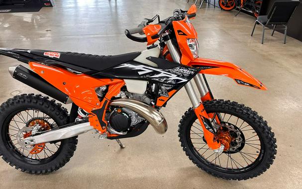 2025 KTM 300 XC-W Factory Edition First Look [11 Fast Facts]