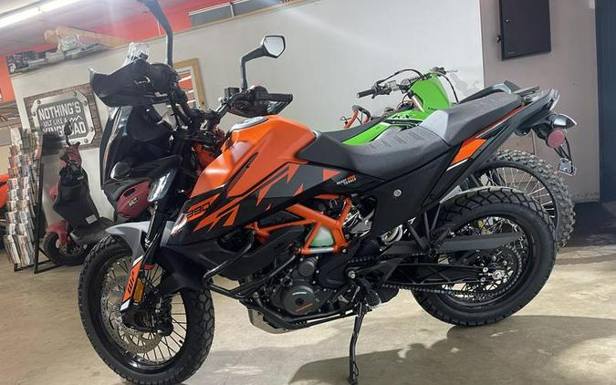 2024 KTM Adventure 390