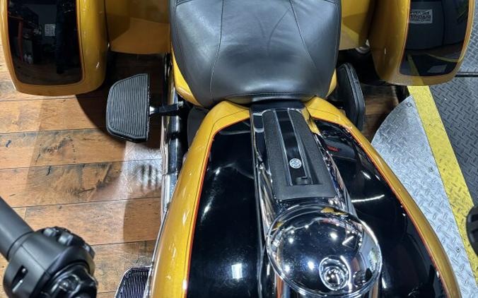 2023 Harley-Davidson® Tri Glide® Ultra PROSPCT GLD/BLK