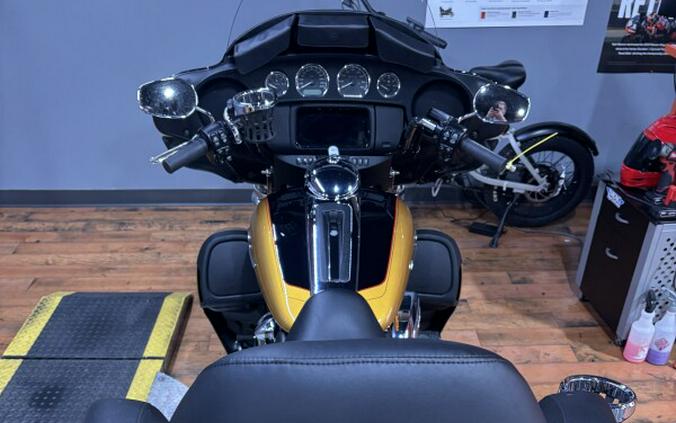 2023 Harley-Davidson® Tri Glide® Ultra PROSPCT GLD/BLK
