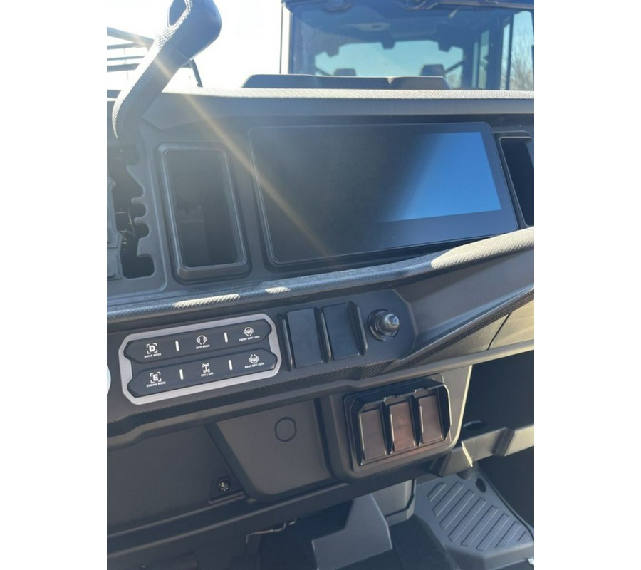 2026 Can-Am Defender MAX Lone Star HD11