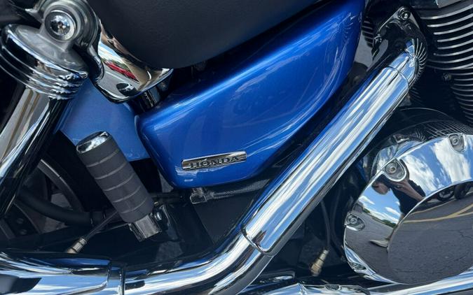 2008 Honda VTX™ 1800 Tourer Spec 1