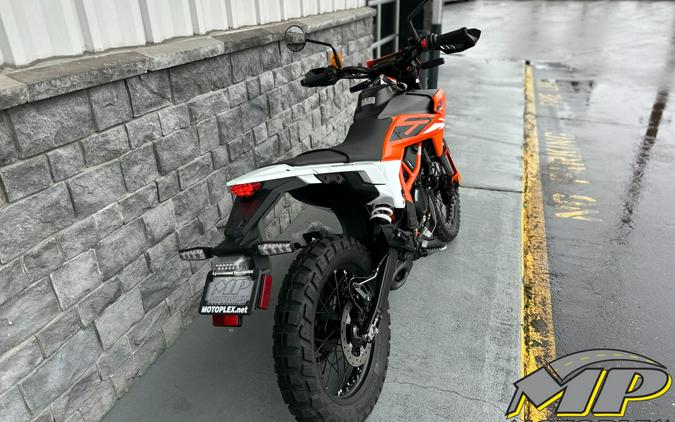 2025 KTM 390 Enduro R
