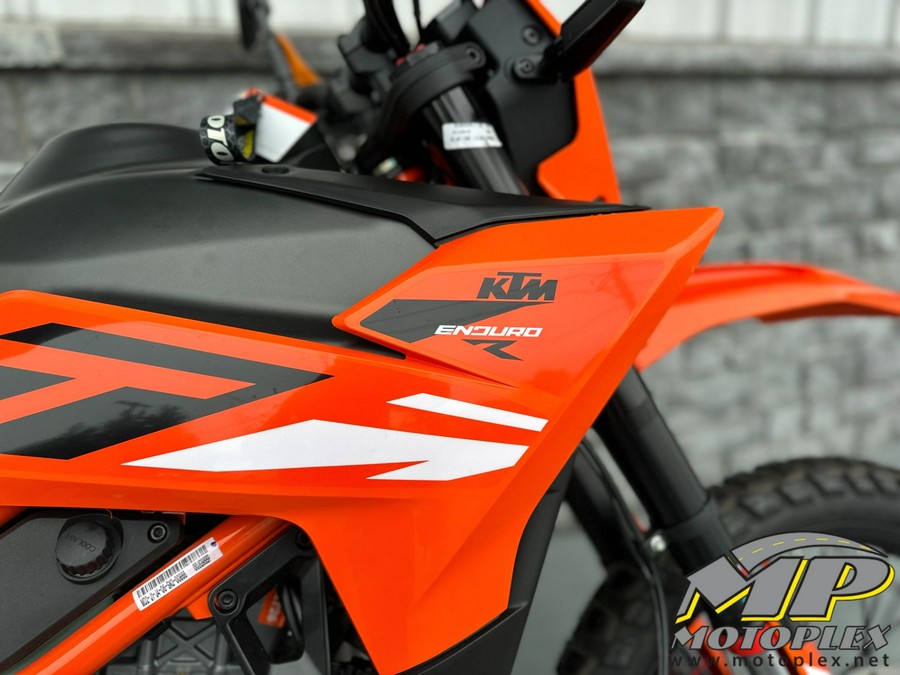 2025 KTM 390 Enduro R