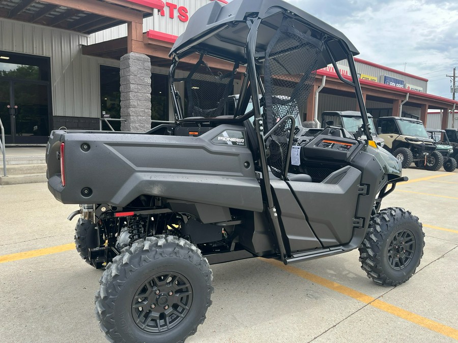 2026 Honda Pioneer 700 Deluxe