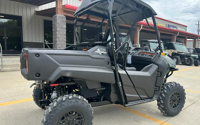2026 Honda Pioneer 700 Deluxe