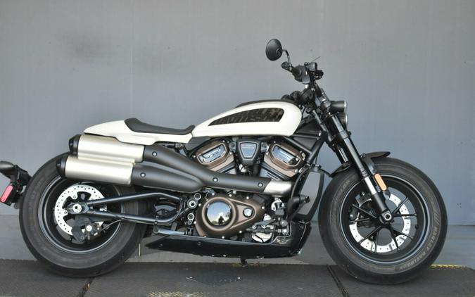 2022 Harley-Davidson Sportster S Review [w/ Mid-Control Kit]