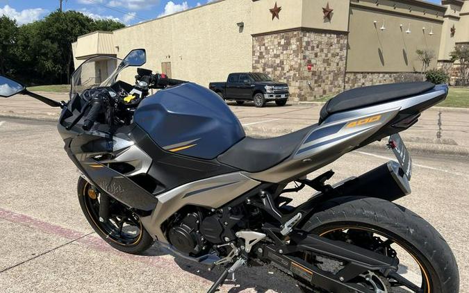 2023 Kawasaki Ninja® 400 Metallic Magnetic Dark Gray/Twilight Blue