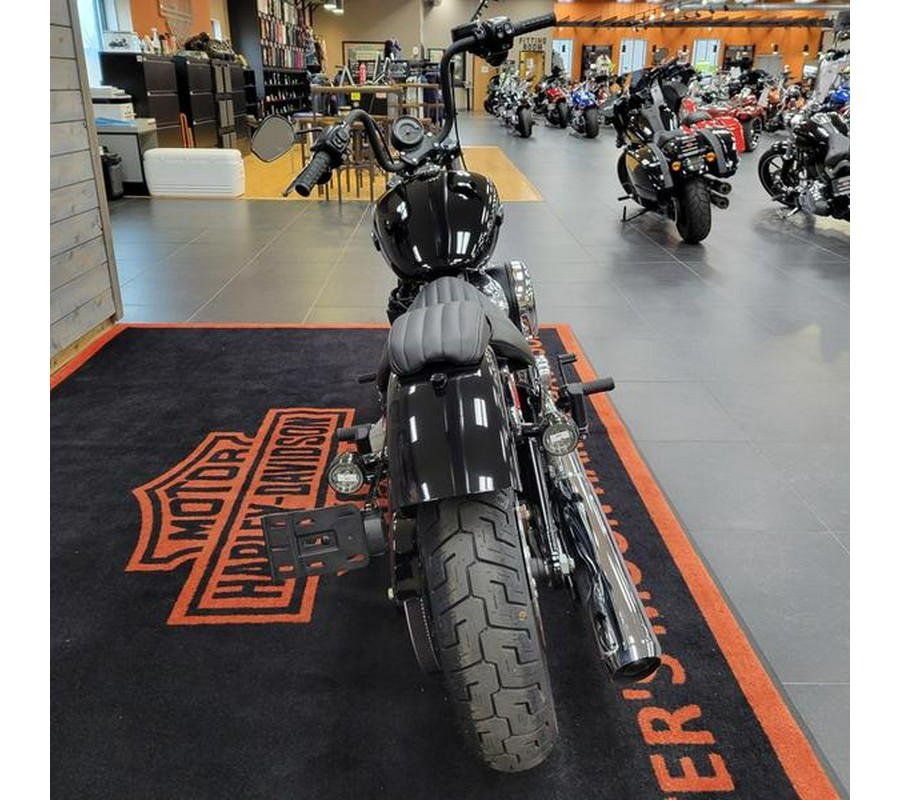 2025 Harley-Davidson® FXBB - Street Bob®