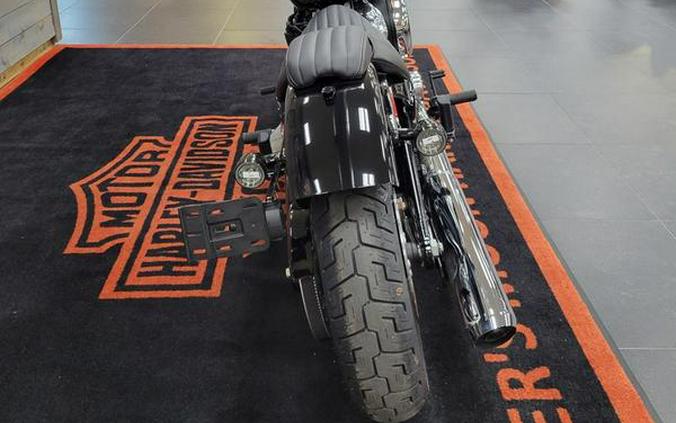 2025 Harley-Davidson® FXBB - Street Bob®