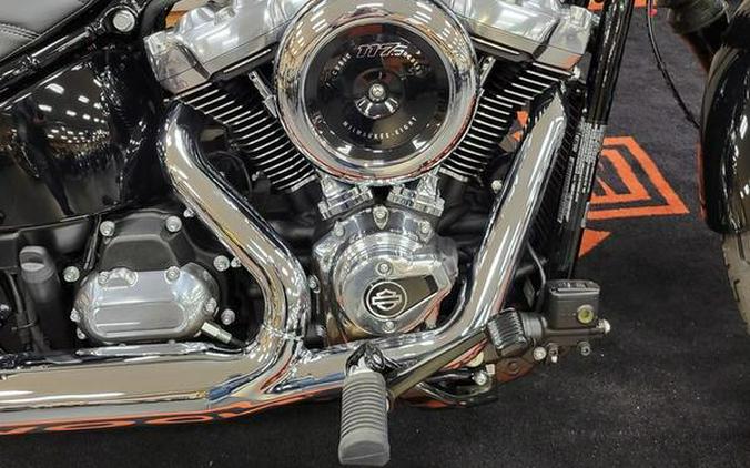 2025 Harley-Davidson® FXBB - Street Bob®