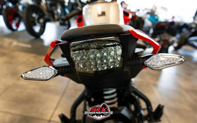2025 CFMOTO NK 300