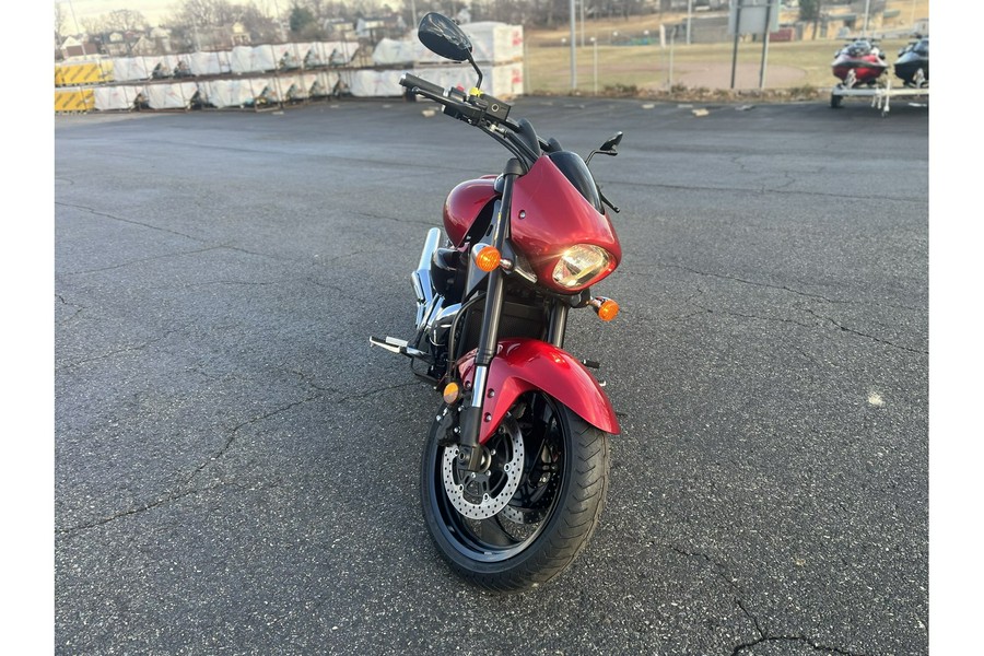 2016 Suzuki BOULEVARD M90