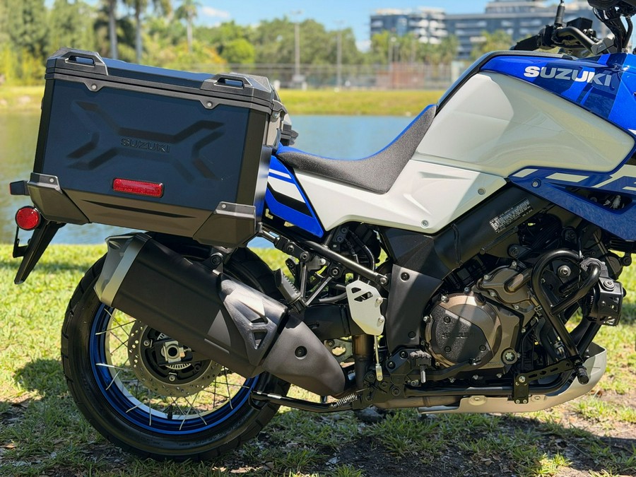 2024 Suzuki Motor of America Inc. V-Strom 1050DE Adventure