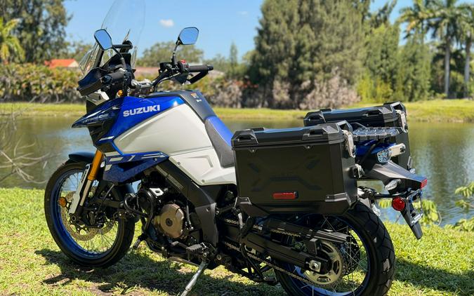2024 Suzuki Motor of America Inc. V-Strom 1050DE Adventure