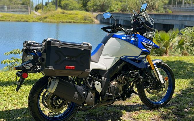2024 Suzuki Motor of America Inc. V-Strom 1050DE Adventure