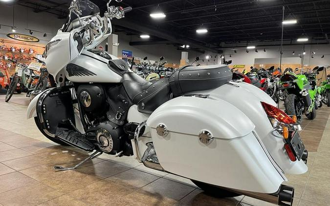 2017 Indian Motorcycle® Chieftain® White Smoke