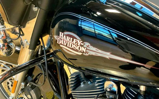 2012 Harley-Davidson® FLHTC103