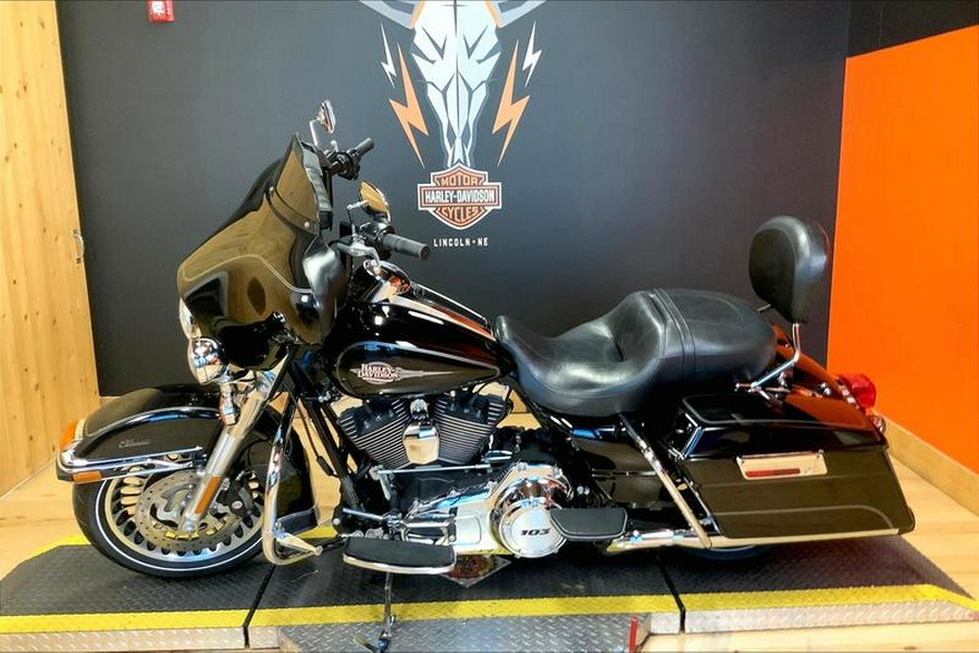 2012 Harley-Davidson® FLHTC103