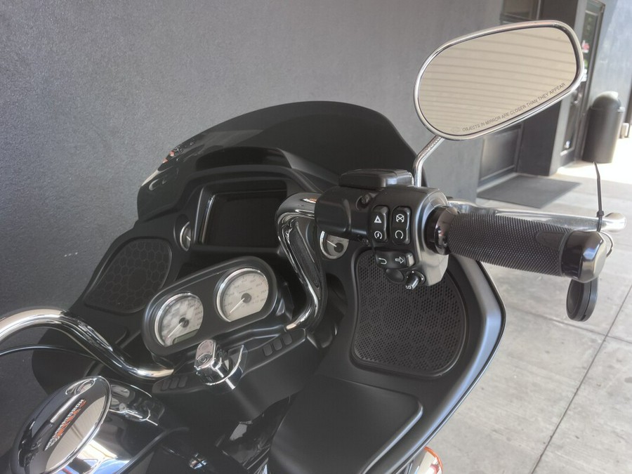 FLTRX 2021 Road Glide®