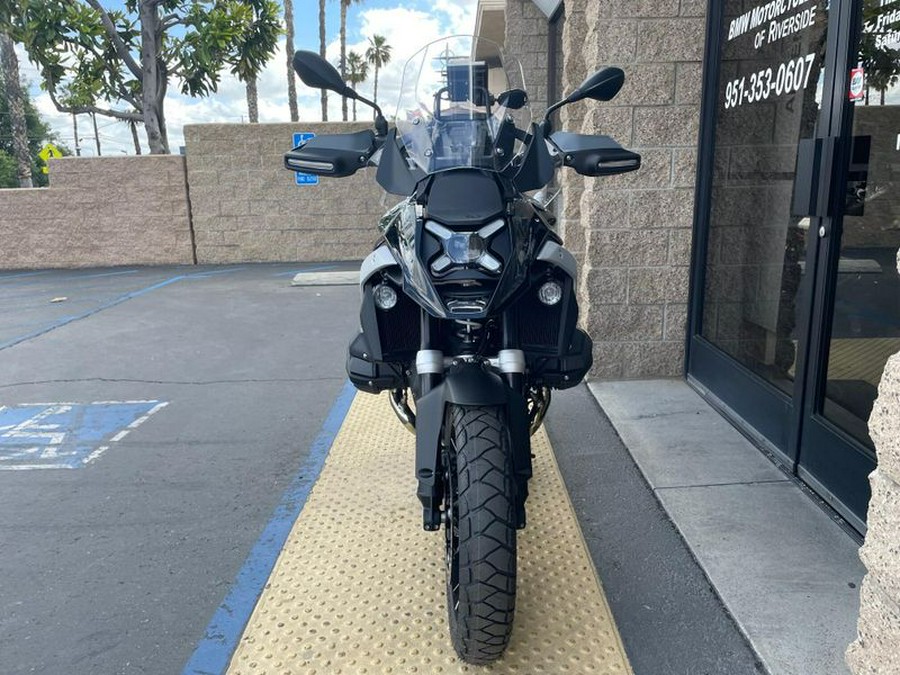 2026 BMW R1300GS Inventory - Get 3.9% APR financing or up to $1,500 off MSRP on select 2026 models*