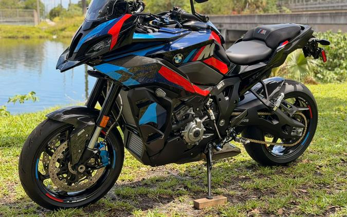 2025 BMW M 1000 XR
