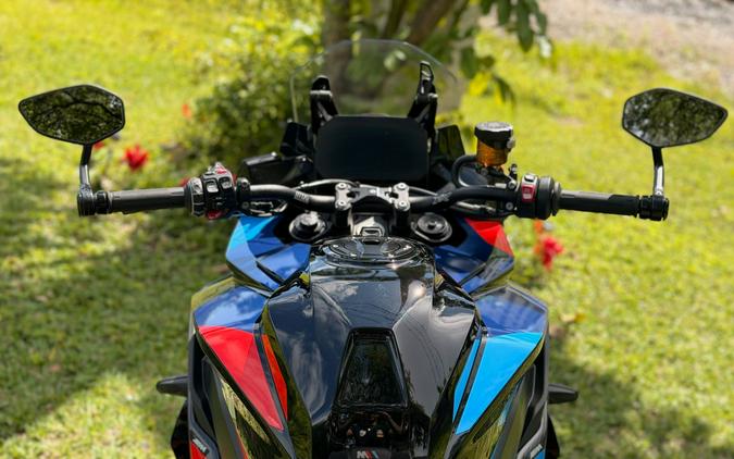 2025 BMW M 1000 XR