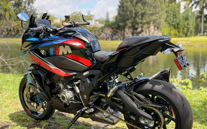 2025 BMW M 1000 XR