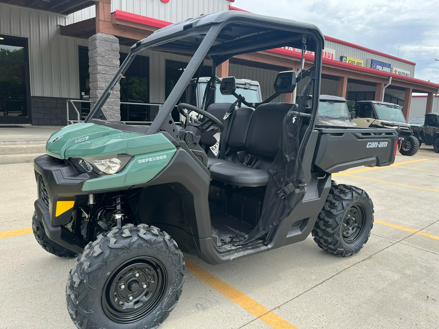 2026 Can-Am Defender HD7