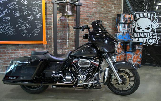 2020 Harley-Davidson CVO Street Glide Black Stardust Fade