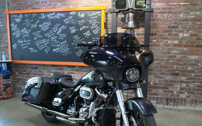 2020 Harley-Davidson CVO Street Glide Black Stardust Fade