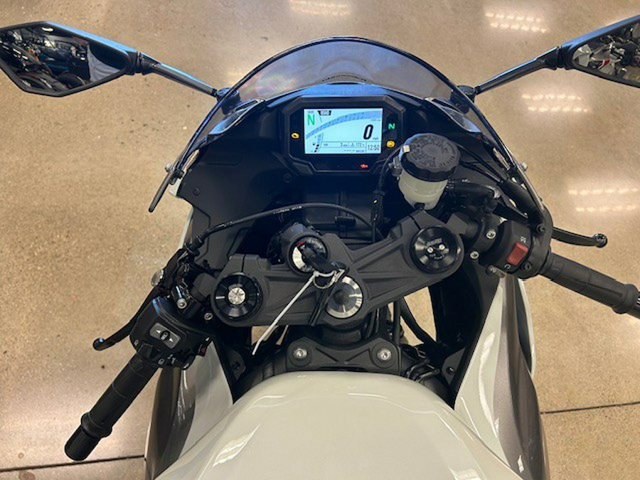 2025 Kawasaki NINJA ZX6R ABS