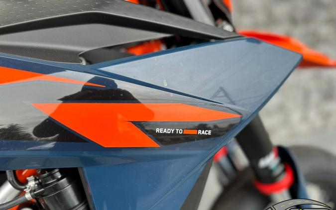 2026 KTM 690 SMC R