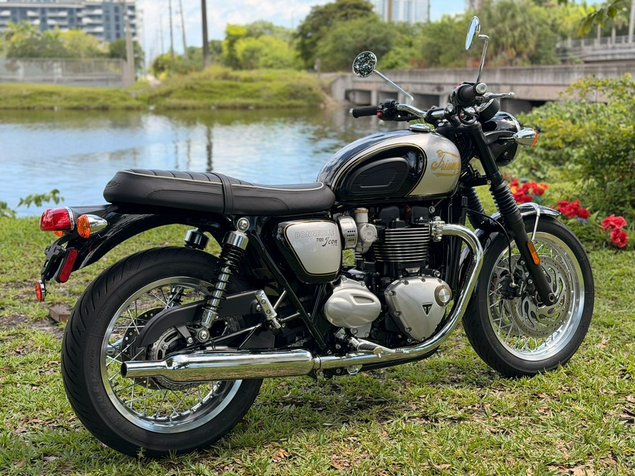 2025 Triumph Bonneville T120
