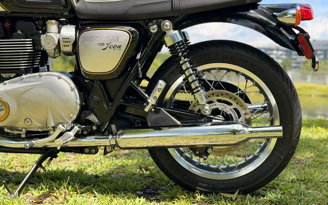 2025 Triumph Bonneville T120