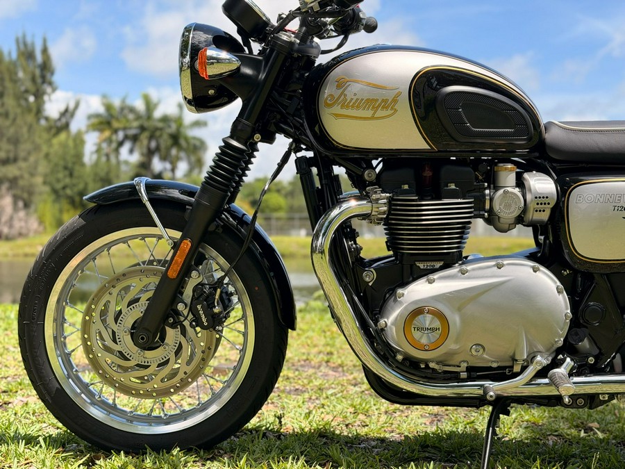 2025 Triumph Bonneville T120