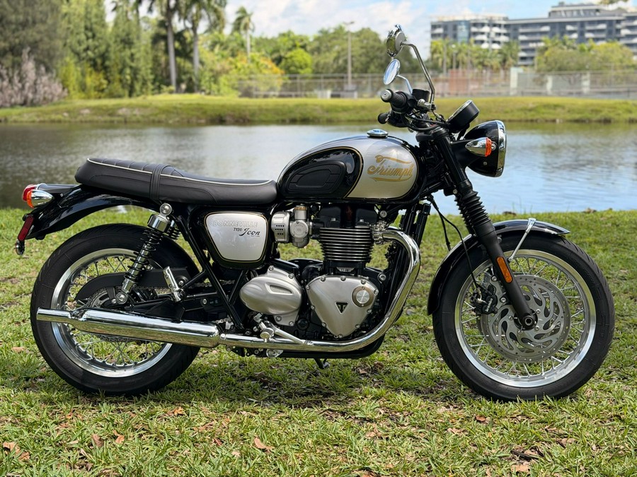 2025 Triumph Bonneville T120