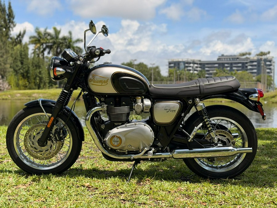 2025 Triumph Bonneville T120