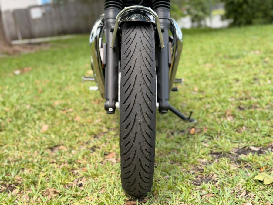 2025 Triumph Bonneville T120