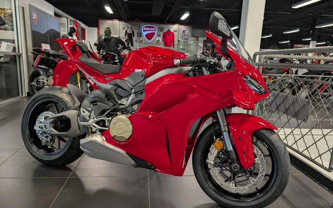 2026 Ducati PANIGALE V4