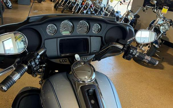 2023 Harley-Davidson® FLHTCUTG - Tri Glide® Ultra