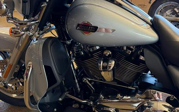 2023 Harley-Davidson® FLHTCUTG - Tri Glide® Ultra