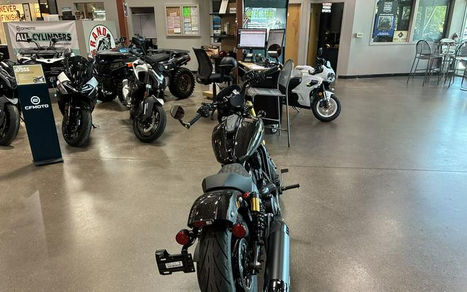 2026 Indian Motorcycle® 101 Scout® Black Crystal with Super Graphite