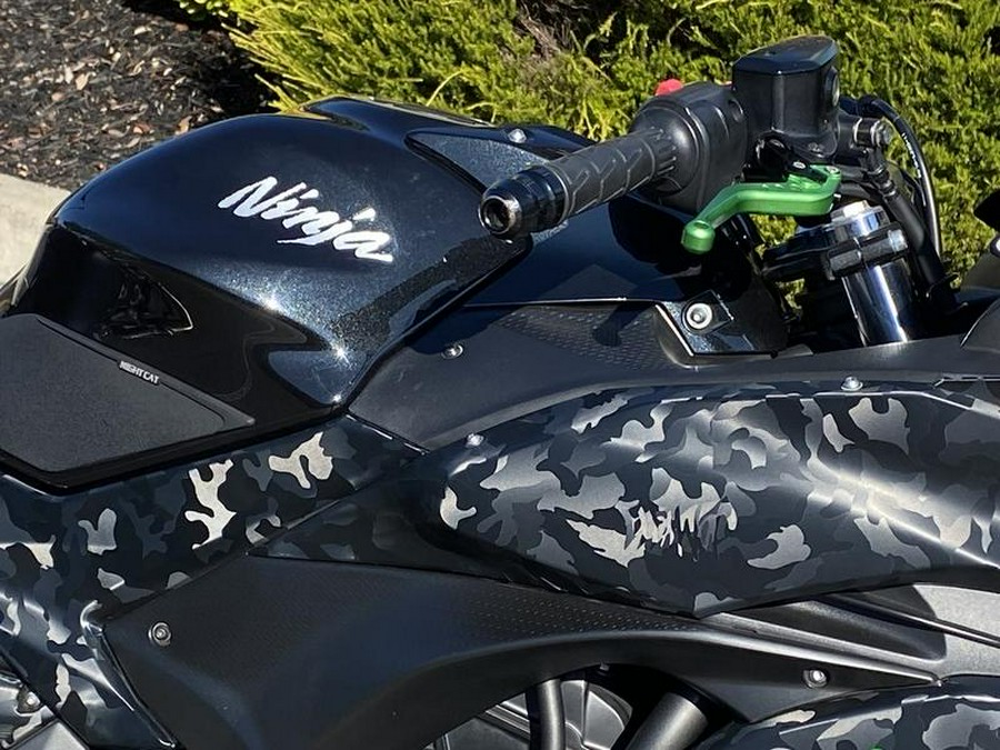 2019 Kawasaki Ninja® 650 ABS Metallic Spark Black