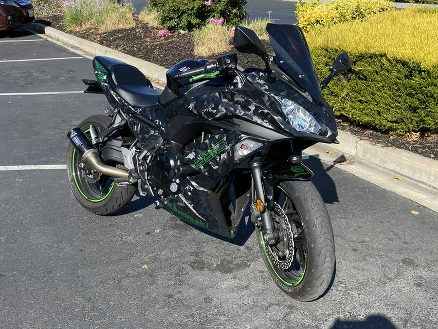 2019 Kawasaki Ninja® 650 ABS Metallic Spark Black