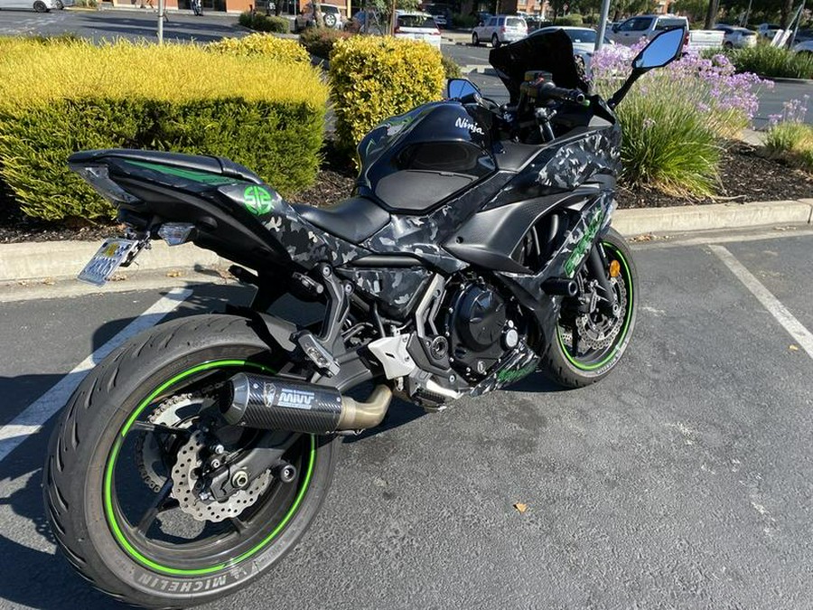 2019 Kawasaki Ninja® 650 ABS Metallic Spark Black