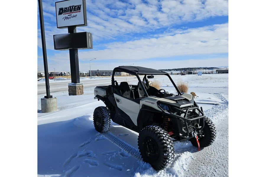 2024 Can-Am Commander XT-P 1000R Tan & Black